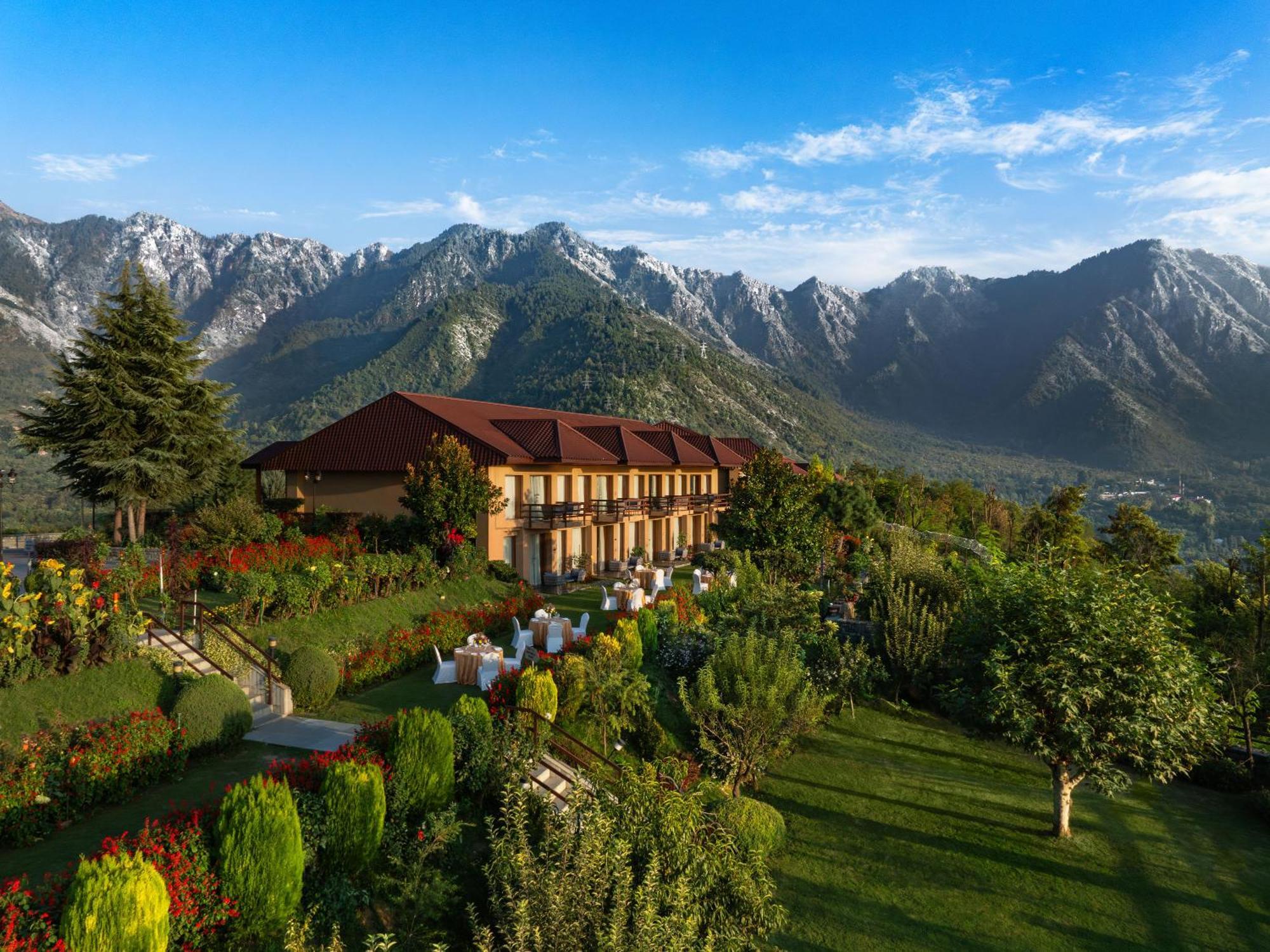 Taj Dal View Srinagar Hotel Екстериор снимка