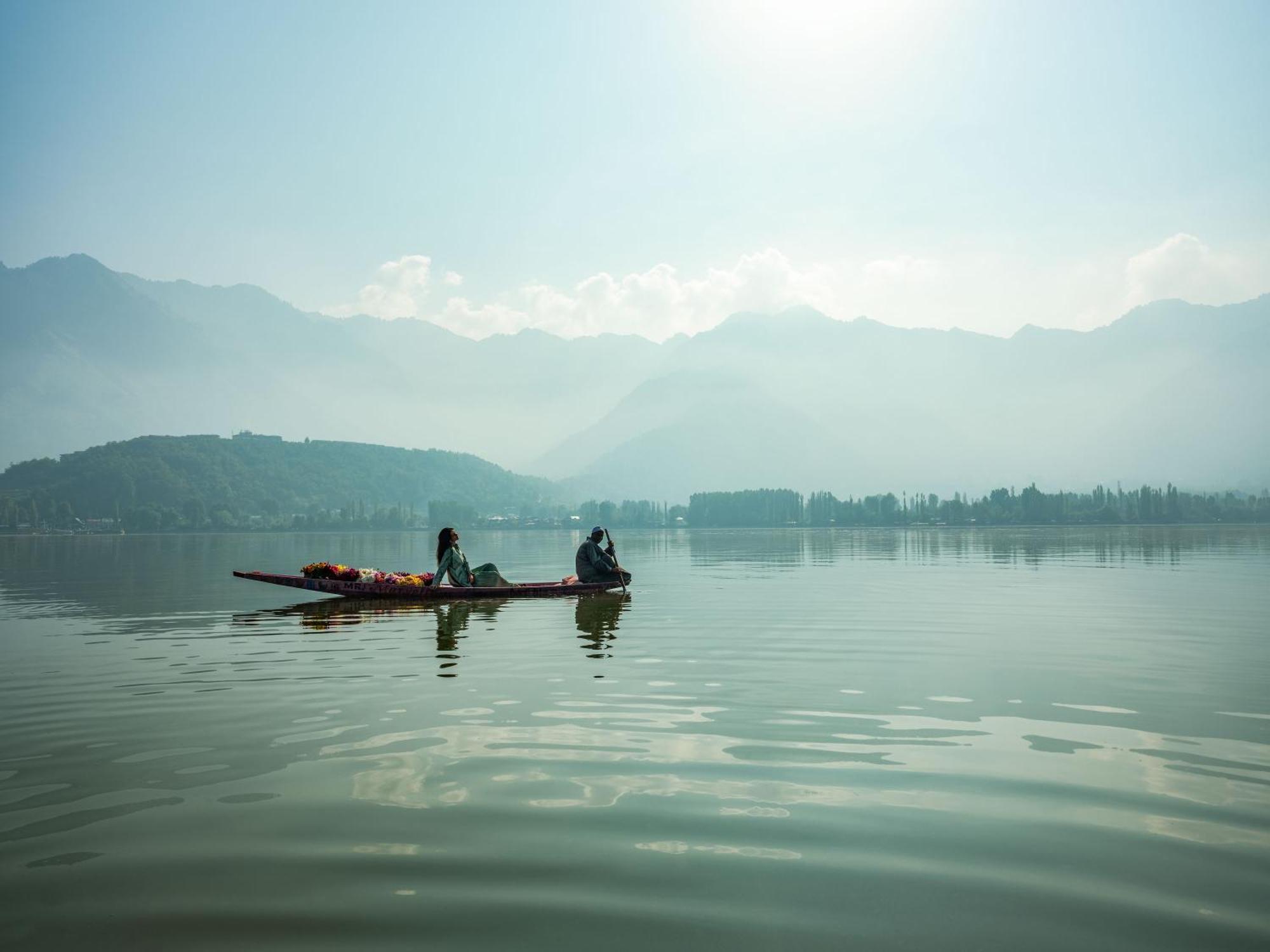 Taj Dal View Srinagar Hotel Екстериор снимка