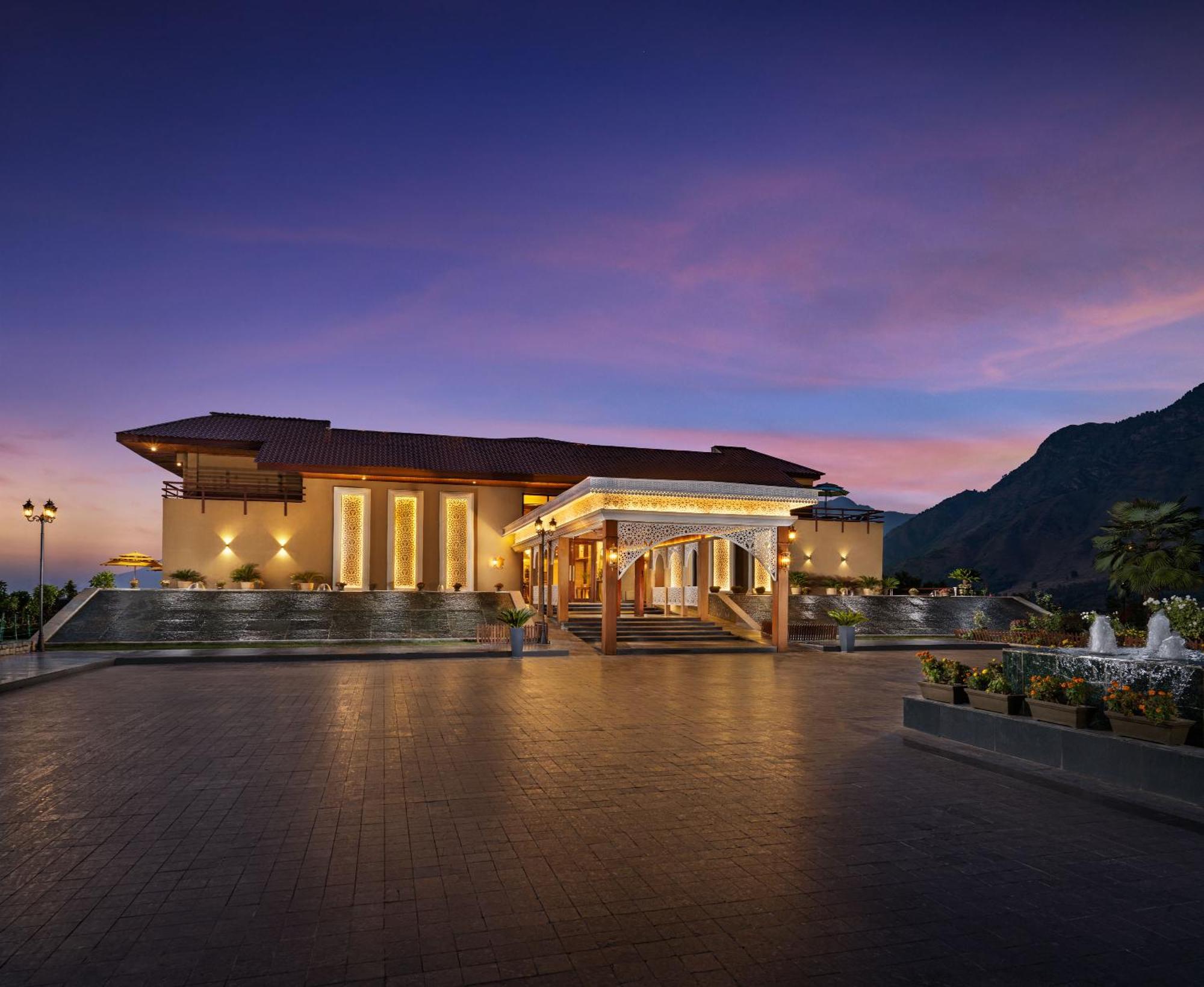 Taj Dal View Srinagar Hotel Екстериор снимка