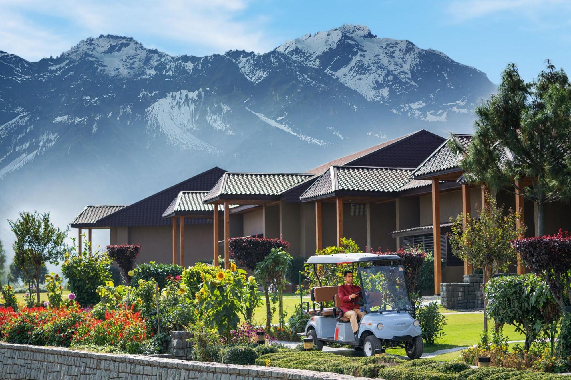 Taj Dal View Srinagar Hotel Екстериор снимка